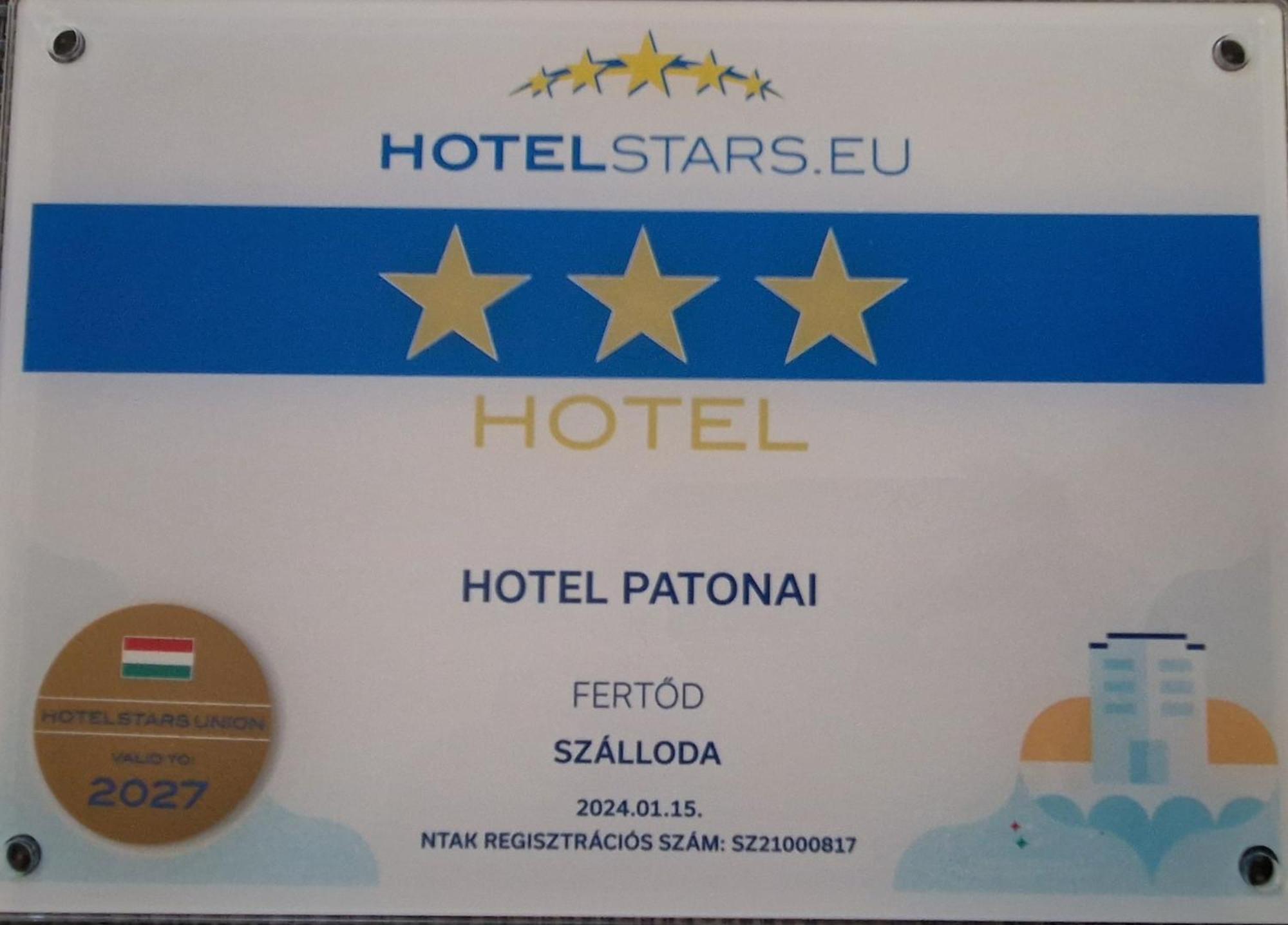 Hotel Patonai Fertőd Exteriör bild